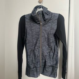 Lululemon jacket. Size 4. Worn twice.